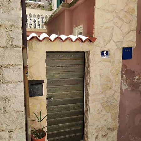 Old Stone House St Lawrence In The Heart Of Sibenik's Old Town Apartament *