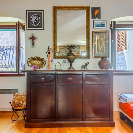 Appartement Old Stone House St Lawrence In The Heart Of Sibenik's Old Town