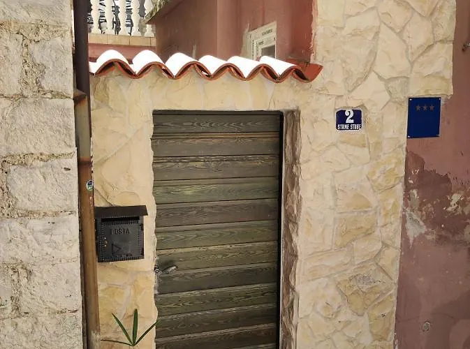 Old Stone House St Lawrence In The Heart Of Sibenik's Old Town Appartement *